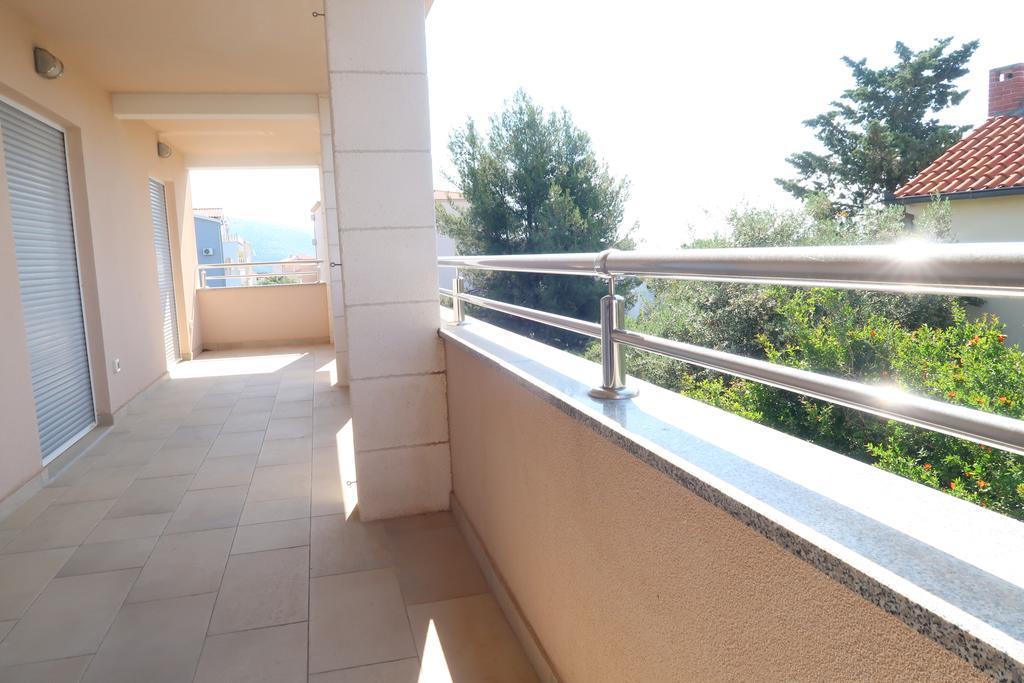 Villa Sunshine Trogir Bagian luar foto