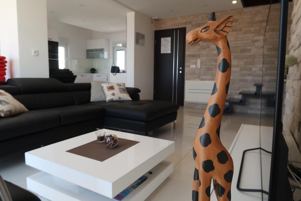 Villa Sunshine Trogir Bagian luar foto