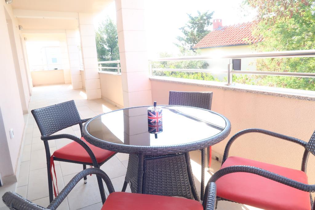 Villa Sunshine Trogir Bagian luar foto